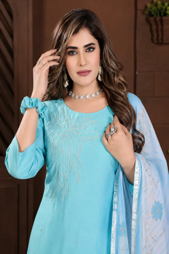 Aarnik-Ethnics-Light-Blue-Embroidered-Kurta-Set